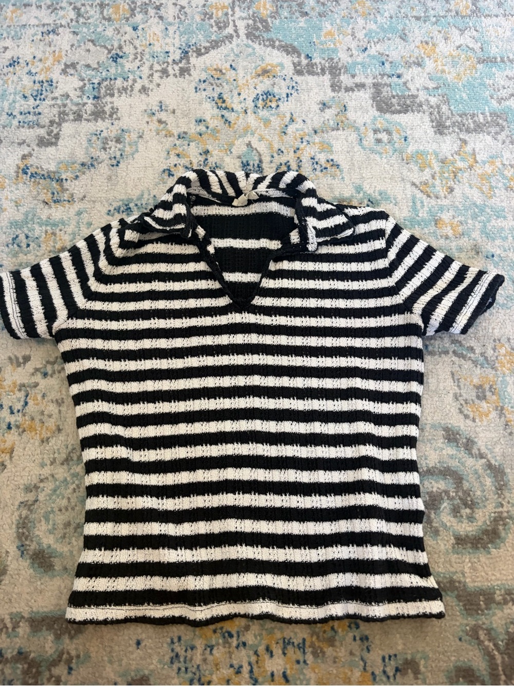 Madewell Black and White Striped V-Neck Short-Sleeve Sweater